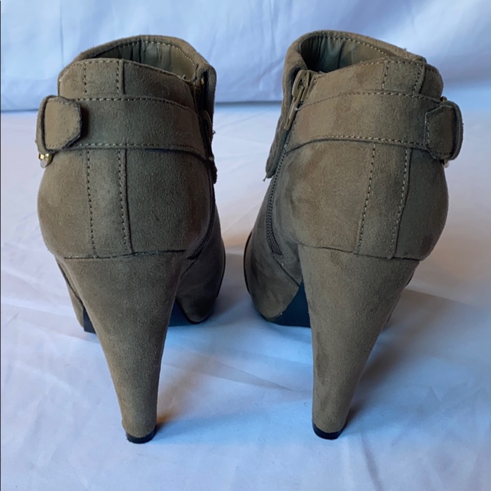 G BY GUESS ROCKET BOOTIES SIZE 9M - Picture 4 of 9
